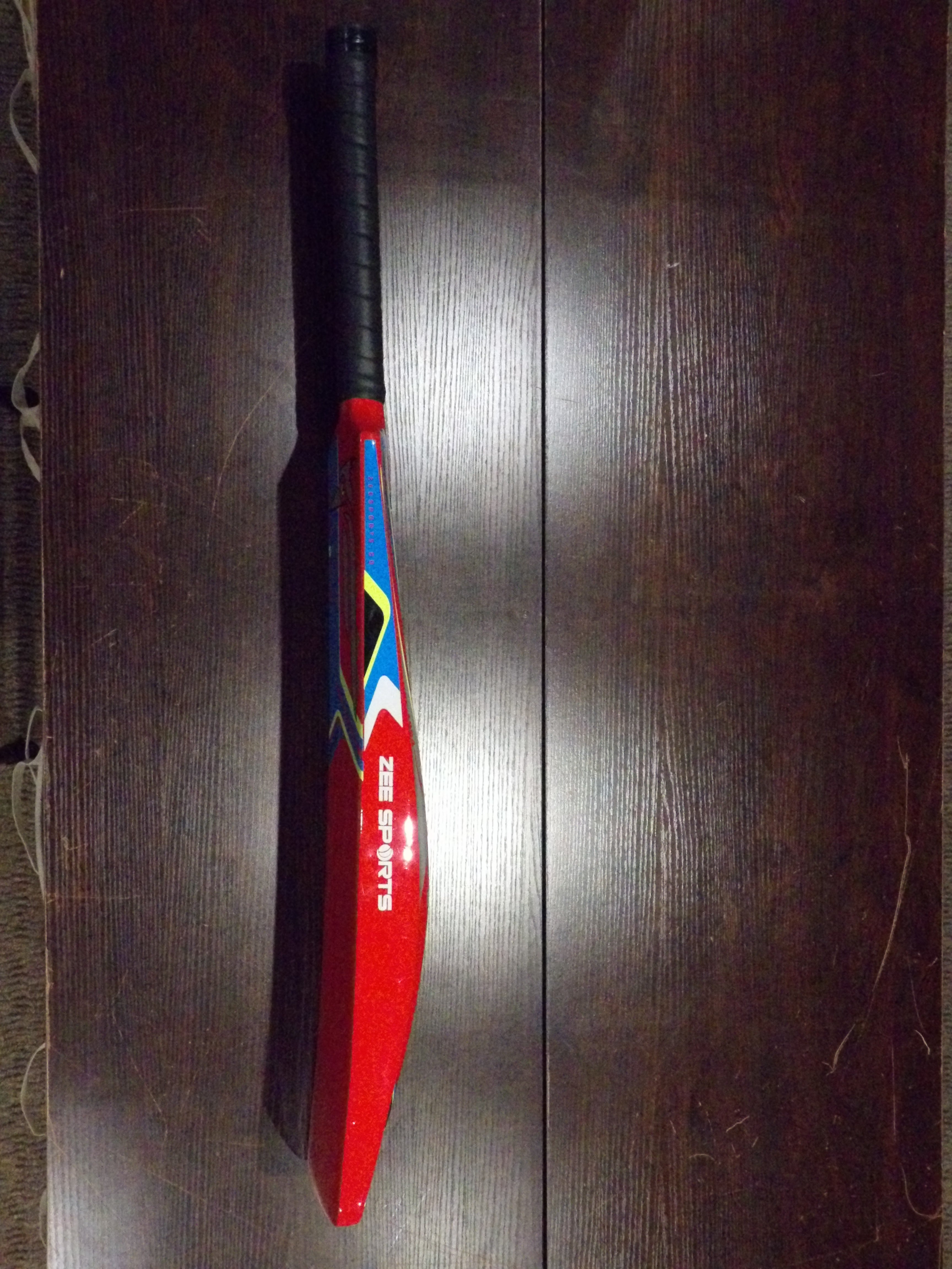 Zee Sports Cricket Bat Woodpecker Fiberglass Tennis Bat Red