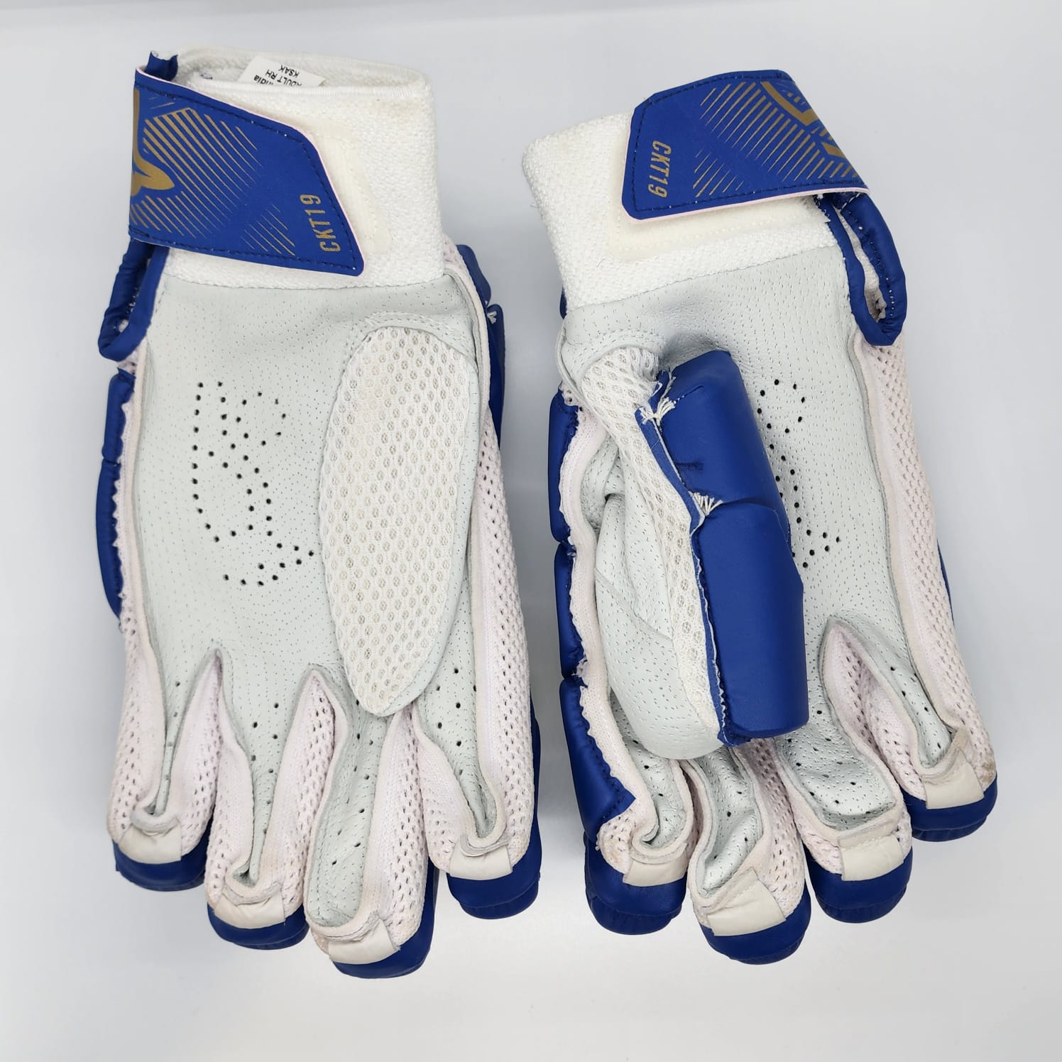 Kookaburra Batting Gloves, Men Size Half White-Black - For Right Hand Players