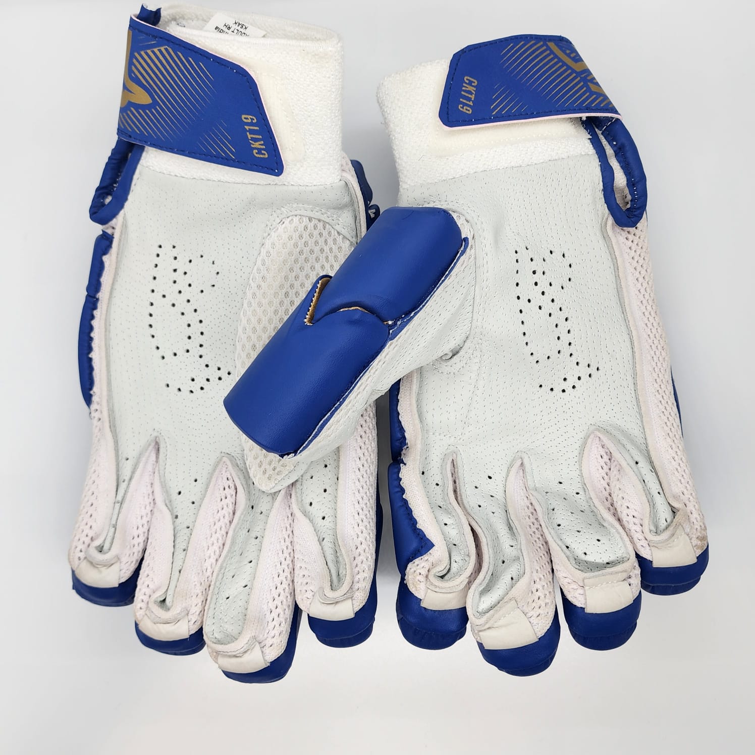 Kookaburra Batting Gloves, Men Size Half White-Black - For Right Hand Players