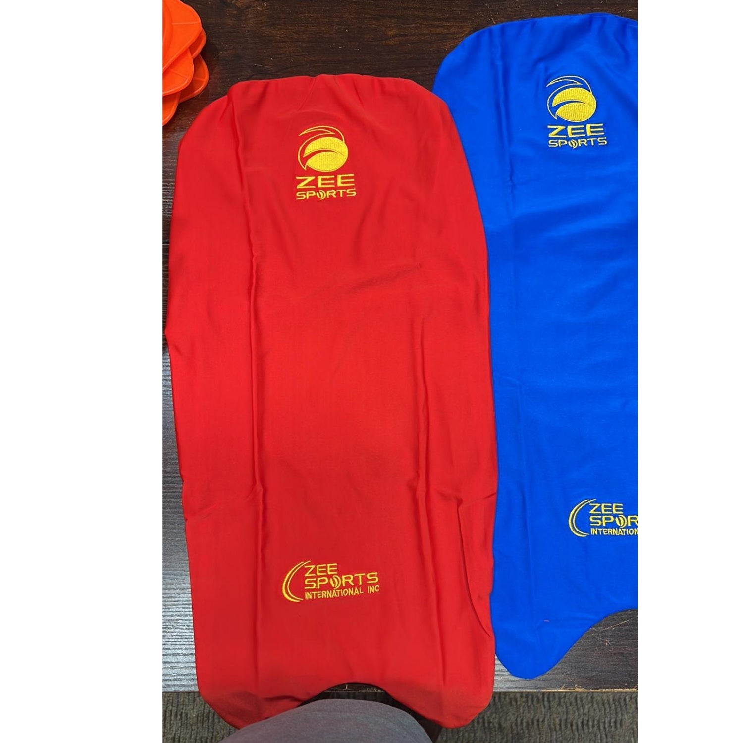 Zee Sports Cricket Pad Covers - Red/Blue/White/Green