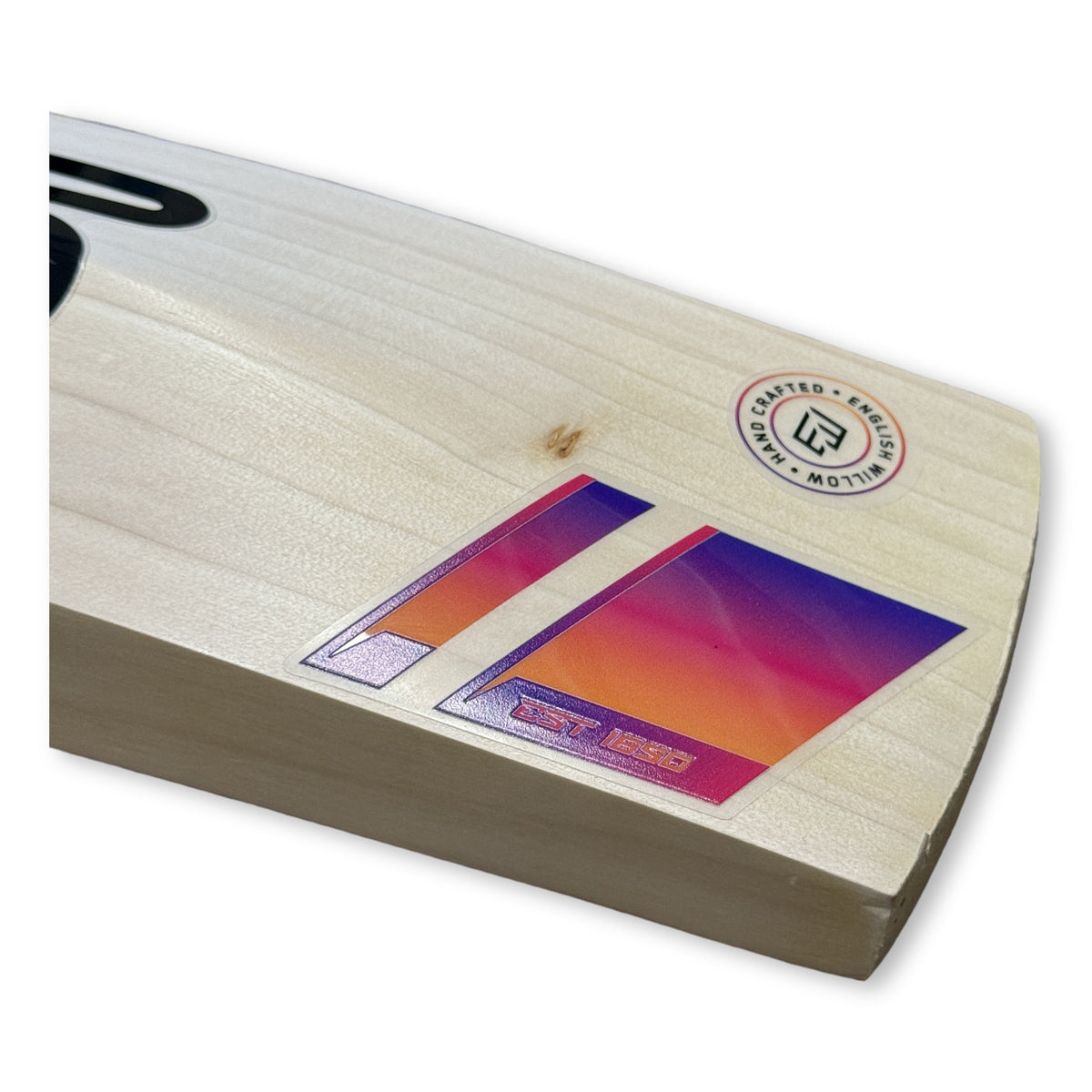 Kookaburra Aura cricket bat toe with Hand Crafted English Willow badge close-up
